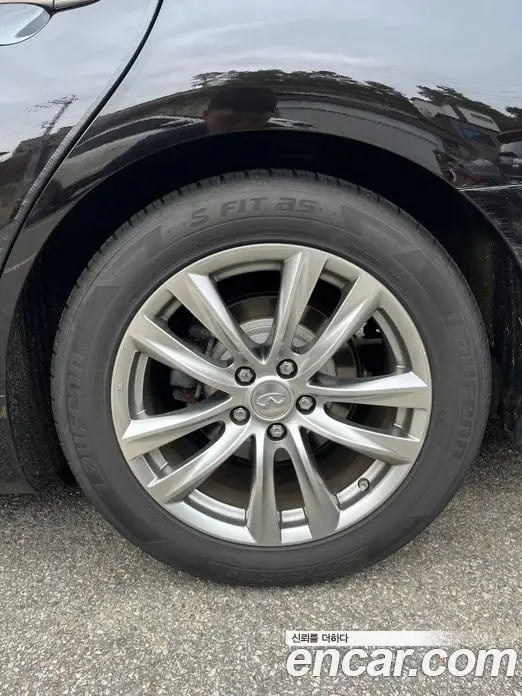 Infiniti Q70 2016 3.7 автомат (гидро), фото 20 Infiniti Q70 2016 3.7 автомат (гидро), фото 20
