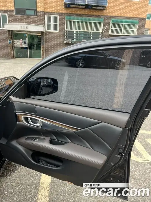 Infiniti Q70 2016 3.7 автомат (гидро), фото 10 Infiniti Q70 2016 3.7 автомат (гидро), фото 10