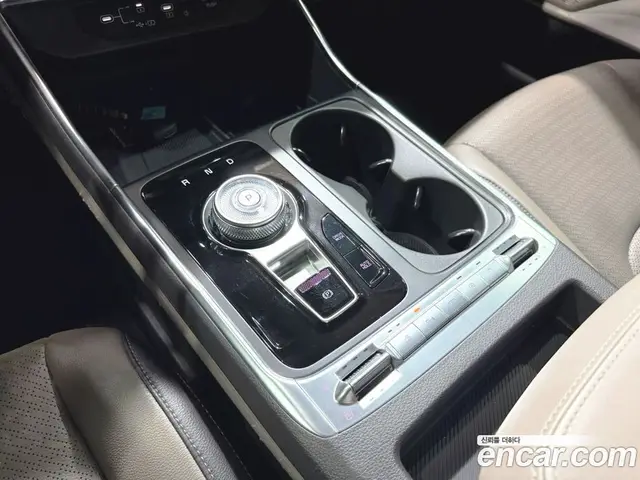 Kia Carnival 2024 2.2 автомат (гидро), миниатюра 11 Kia Carnival 2024 2.2 автомат (гидро), миниатюра 11