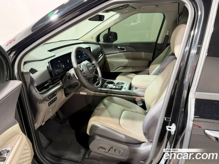 Kia Carnival 2024 2.2 автомат (гидро), фото 5 Kia Carnival 2024 2.2 автомат (гидро), фото 5