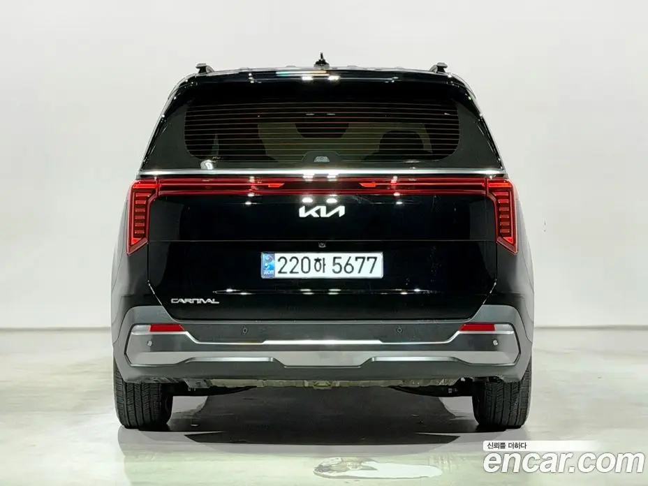 Kia Carnival 2024 2.2 автомат (гидро), фото 9 Kia Carnival 2024 2.2 автомат (гидро), фото 9