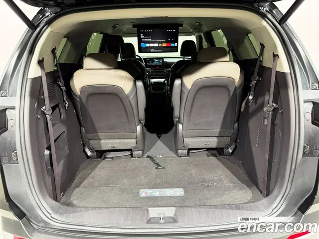 Kia Carnival 2024 2.2 автомат (гидро), миниатюра 10 Kia Carnival 2024 2.2 автомат (гидро), миниатюра 10