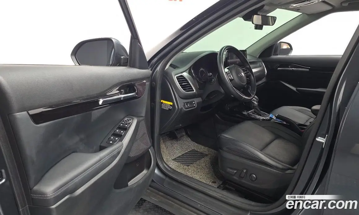 Kia Seltos 2020 1.6 автомат (гидро), фото 10 Kia Seltos 2020 1.6 автомат (гидро), фото 10