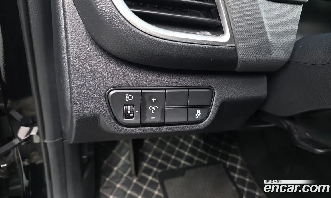 Kia Seltos 2025 1.6 автомат (гидро), фото 13 Kia Seltos 2025 1.6 автомат (гидро), фото 13