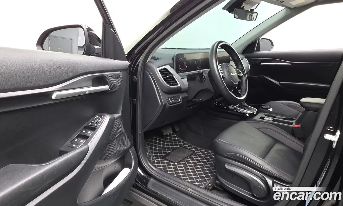 Kia Seltos 2025 1.6 автомат (гидро), фото 10 Kia Seltos 2025 1.6 автомат (гидро), фото 10