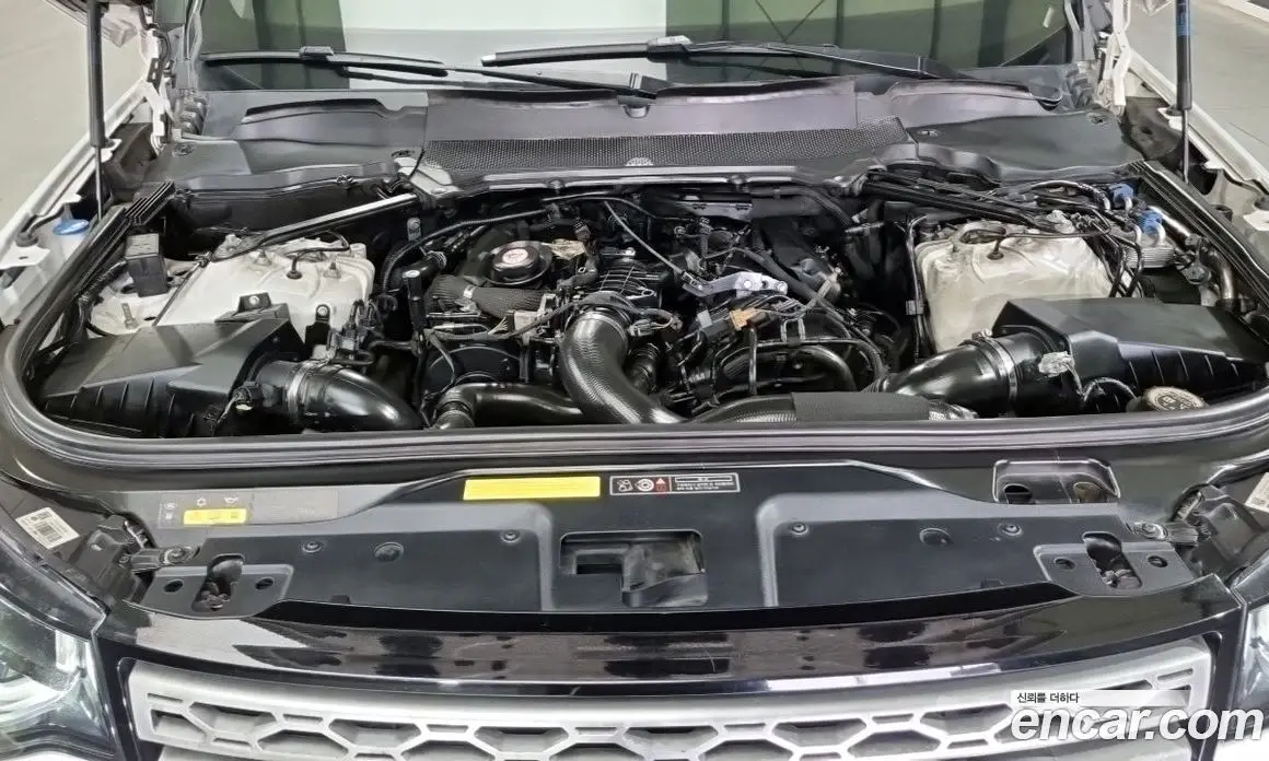 Land Rover Discovery 2019 3.0 автомат (гидро), фото 18