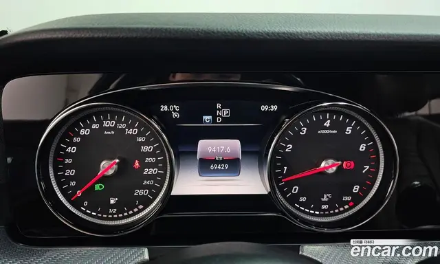 Mercedes-Benz E-Class 2019 2.0 автомат (гидро), миниатюра 11 Mercedes-Benz E-Class 2019 2.0 автомат (гидро), миниатюра 11
