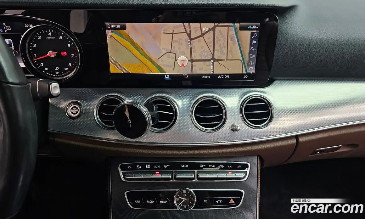 Mercedes-Benz E-Class 2019 2.0 автомат (гидро), фото 18 Mercedes-Benz E-Class 2019 2.0 автомат (гидро), фото 18