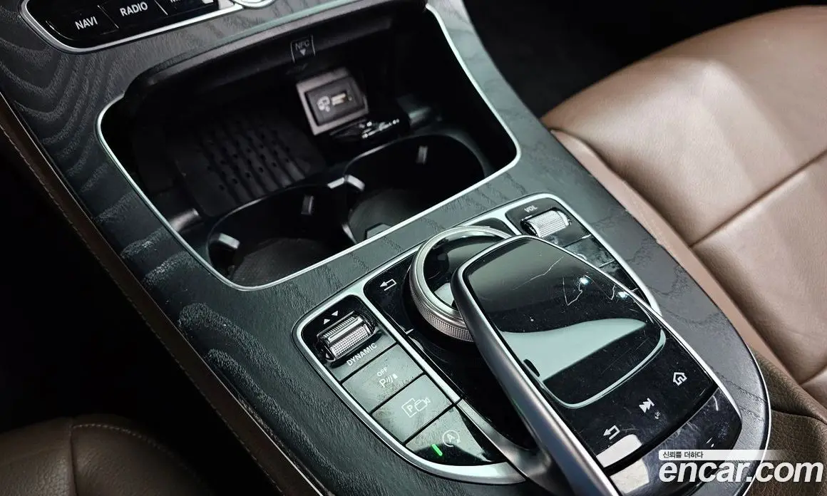 Mercedes-Benz E-Class 2019 2.0 автомат (гидро), фото 26 Mercedes-Benz E-Class 2019 2.0 автомат (гидро), фото 26