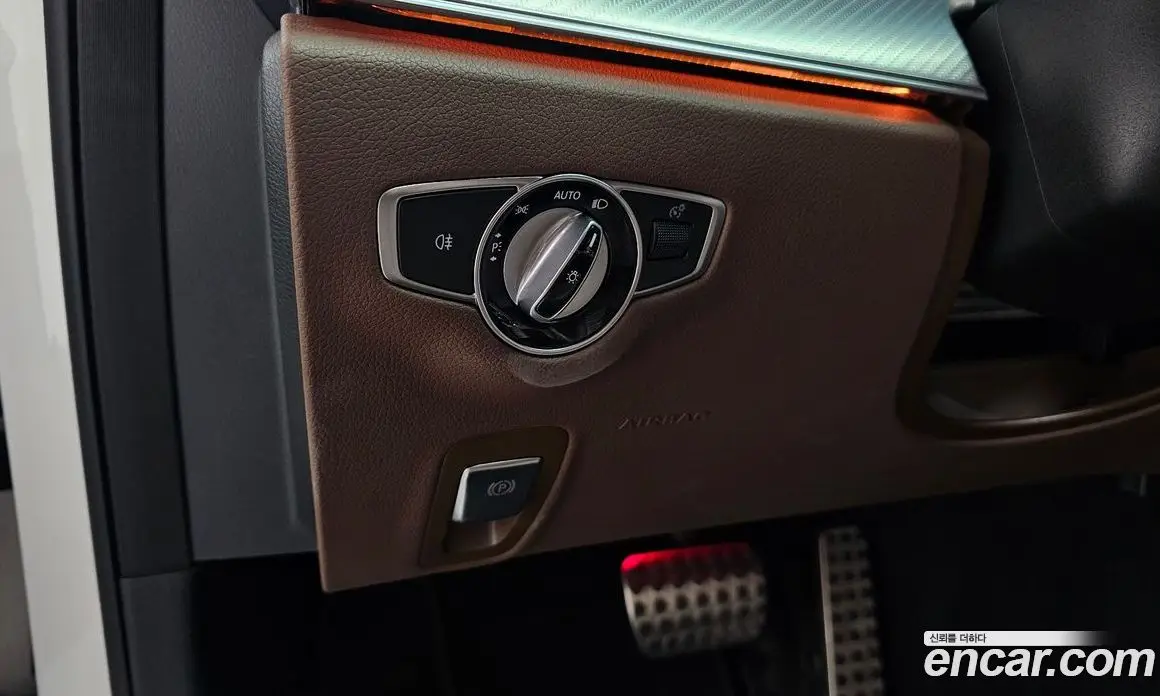 Mercedes-Benz E-Class 2019 2.0 автомат (гидро), фото 30 Mercedes-Benz E-Class 2019 2.0 автомат (гидро), фото 30