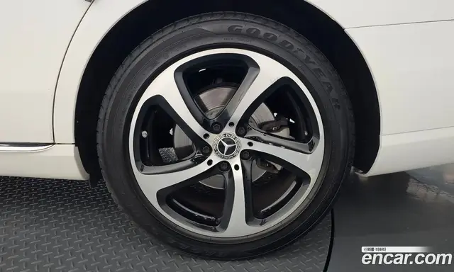 Mercedes-Benz E-Class 2019 2.0 автомат (гидро), миниатюра 7 Mercedes-Benz E-Class 2019 2.0 автомат (гидро), миниатюра 7