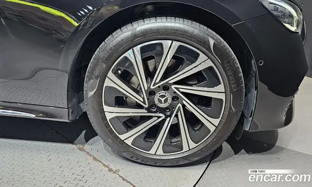 Mercedes-Benz E-Class 2025 2.0 автомат (гидро), миниатюра 7 Mercedes-Benz E-Class 2025 2.0 автомат (гидро), миниатюра 7