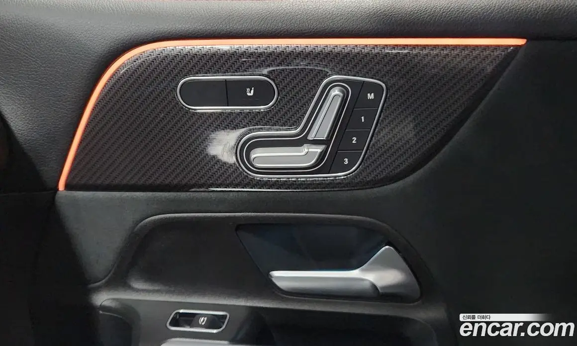 Mercedes-Benz GLB-Class 2021 2.0 автомат (гидро), фото 16