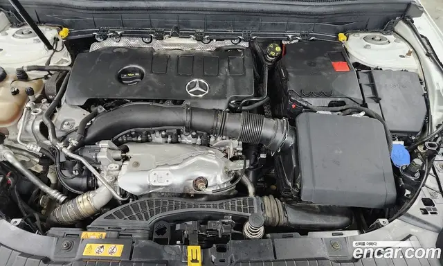 Mercedes-Benz GLB-Class 2021 2.0 автомат (гидро), миниатюра 6