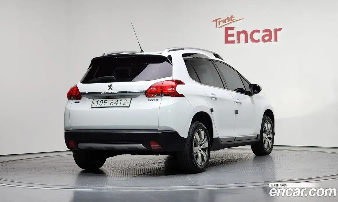 Peugeot 2008 2015 1.6 автомат (гидро), фото 2 Peugeot 2008 2015 1.6 автомат (гидро), фото 2