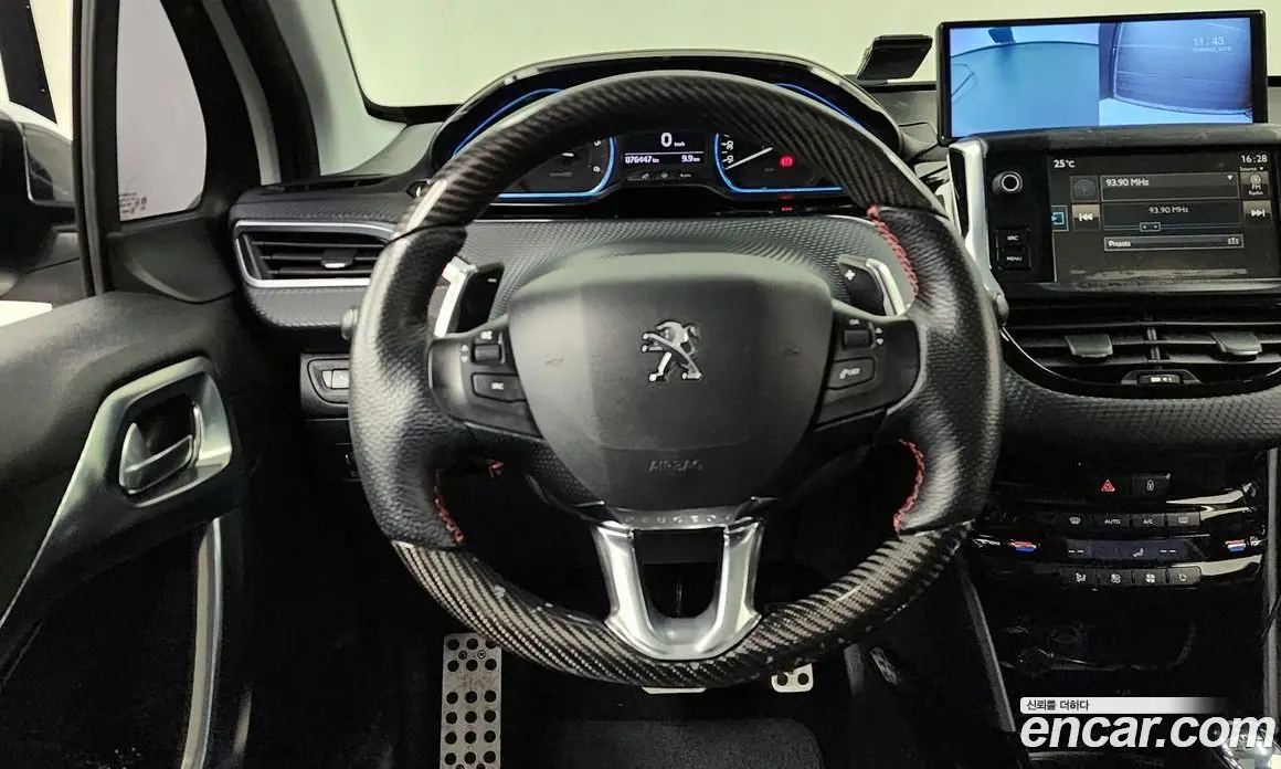 Peugeot 2008 2015 1.6 автомат (гидро), фото 13 Peugeot 2008 2015 1.6 автомат (гидро), фото 13