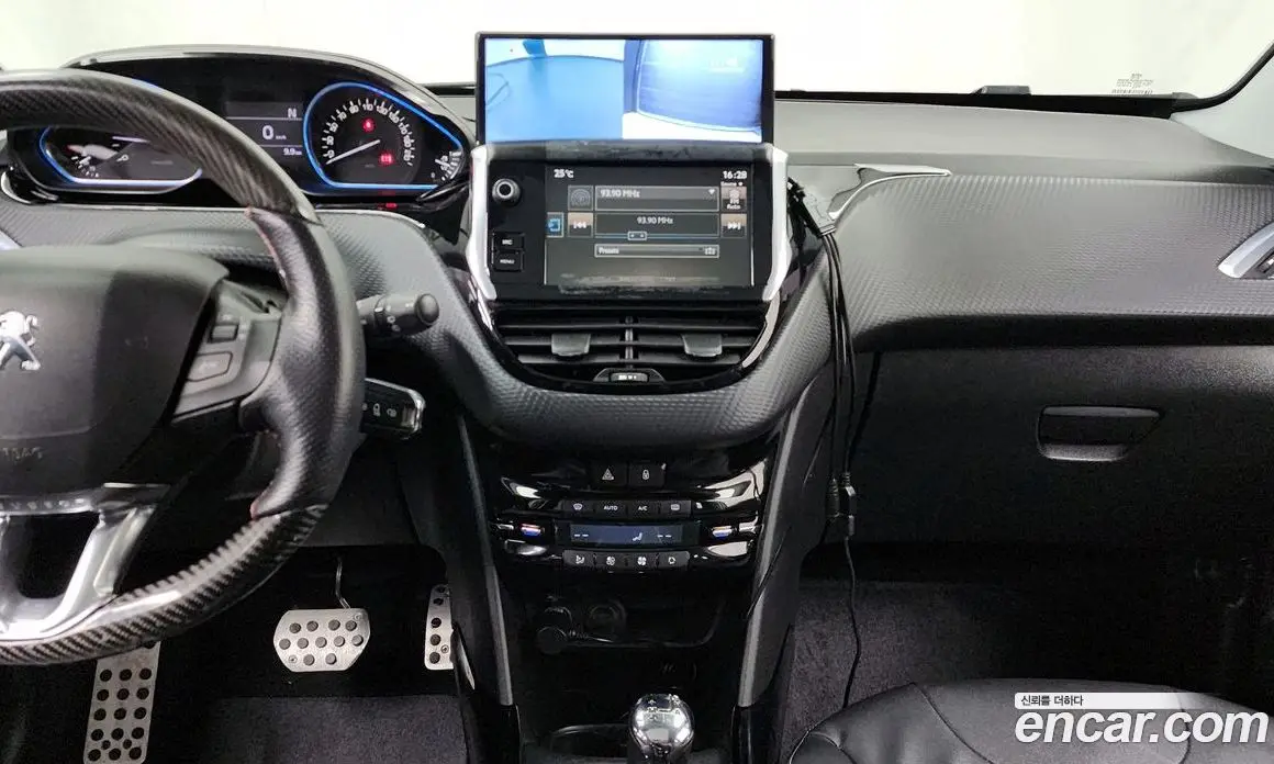 Peugeot 2008 2015 1.6 автомат (гидро), фото 14 Peugeot 2008 2015 1.6 автомат (гидро), фото 14