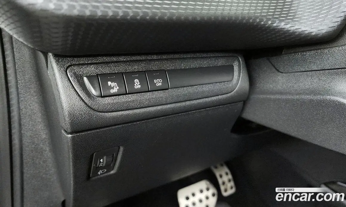 Peugeot 2008 2015 1.6 автомат (гидро), фото 16 Peugeot 2008 2015 1.6 автомат (гидро), фото 16