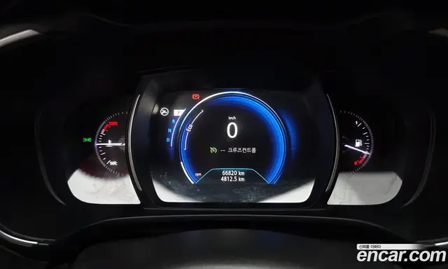 Renault (Samsung) QM6 2018 2.0 автомат (гидро), миниатюра 8 Renault (Samsung) QM6 2018 2.0 автомат (гидро), миниатюра 8
