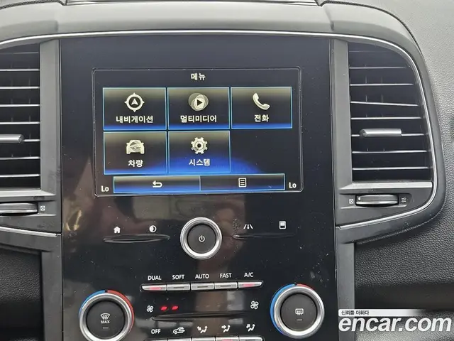 Renault (Samsung) QM6 2018 2.0 автомат (гидро), миниатюра 8 Renault (Samsung) QM6 2018 2.0 автомат (гидро), миниатюра 8