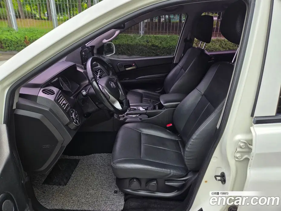 SsangYong Korando 2015 2.0 автомат (гидро), фото 10 SsangYong Korando 2015 2.0 автомат (гидро), фото 10