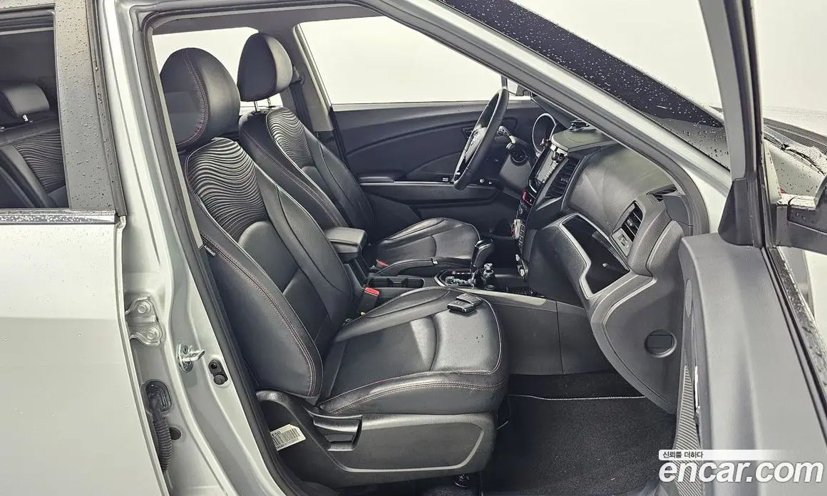 SsangYong TIBOLI 2017 1.6 автомат (гидро), фото 16