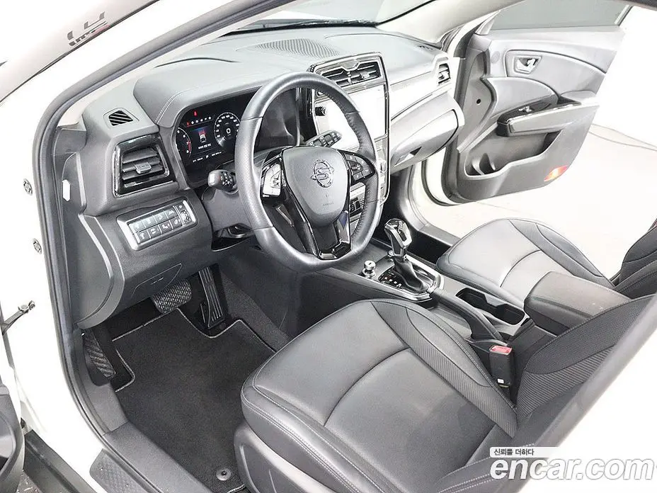 SsangYong TIBOLI 2022 1.5 автомат (гидро), фото 12 SsangYong TIBOLI 2022 1.5 автомат (гидро), фото 12