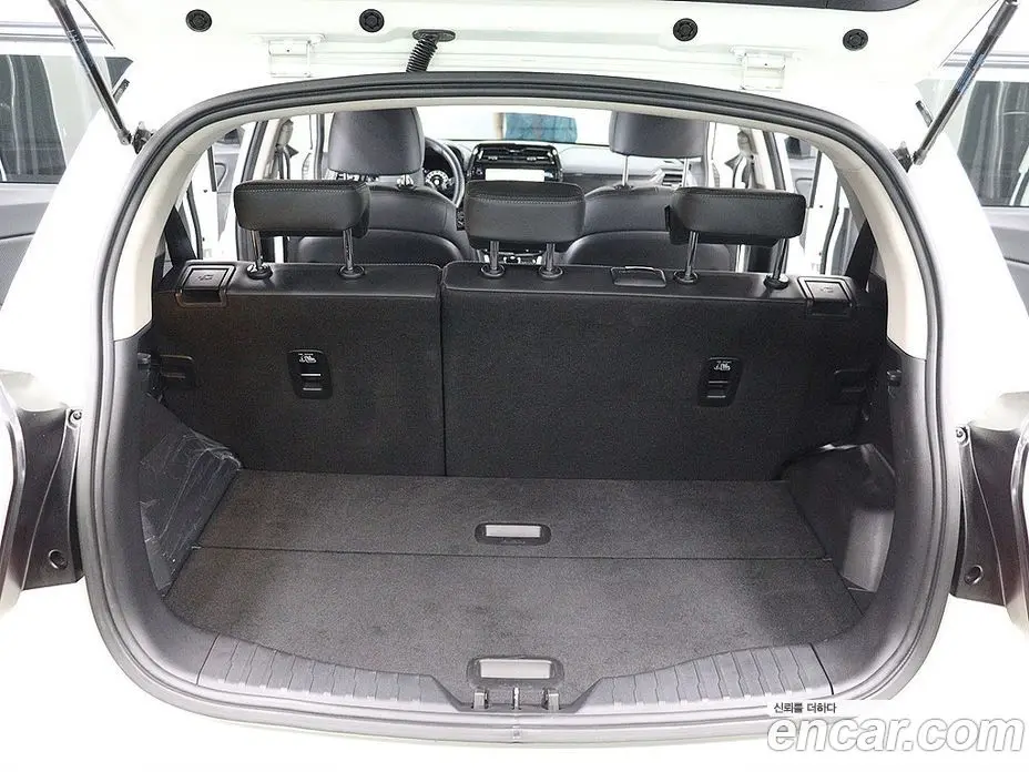 SsangYong TIBOLI 2022 1.5 автомат (гидро), фото 5 SsangYong TIBOLI 2022 1.5 автомат (гидро), фото 5