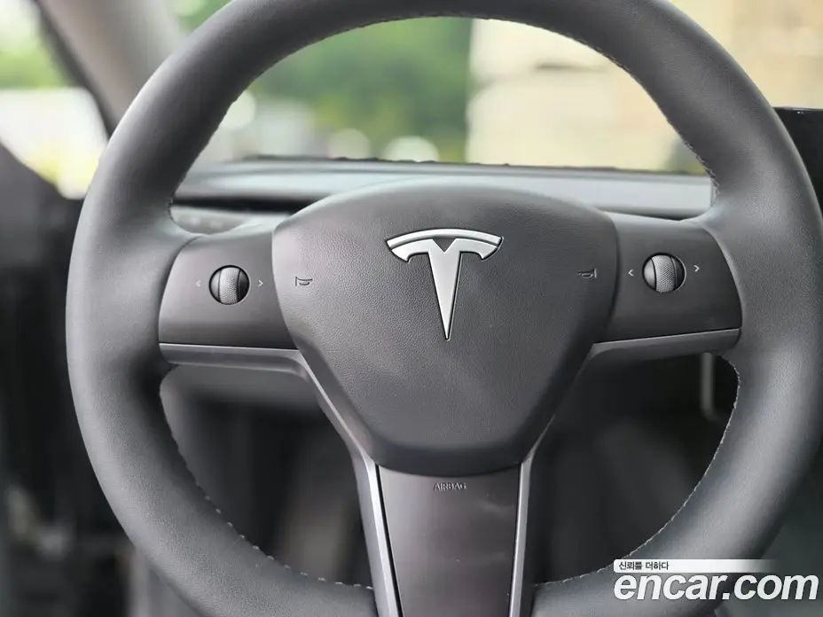 Tesla Model Y 2023 автомат (гидро), фото 7