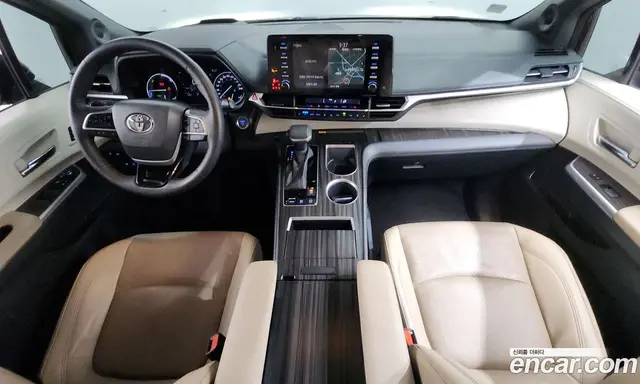 Toyota Sienna 2022 2.5 автомат (гидро), миниатюра 10 Toyota Sienna 2022 2.5 автомат (гидро), миниатюра 10