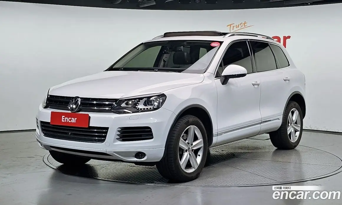 Volkswagen Touareg 2013 3.0 автомат (гидро), фото 1 Volkswagen Touareg 2013 3.0 автомат (гидро), фото 1