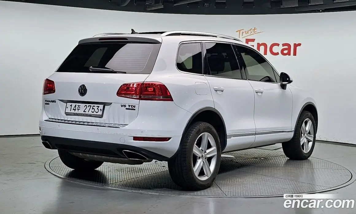 Volkswagen Touareg 2013 3.0 автомат (гидро), фото 2 Volkswagen Touareg 2013 3.0 автомат (гидро), фото 2