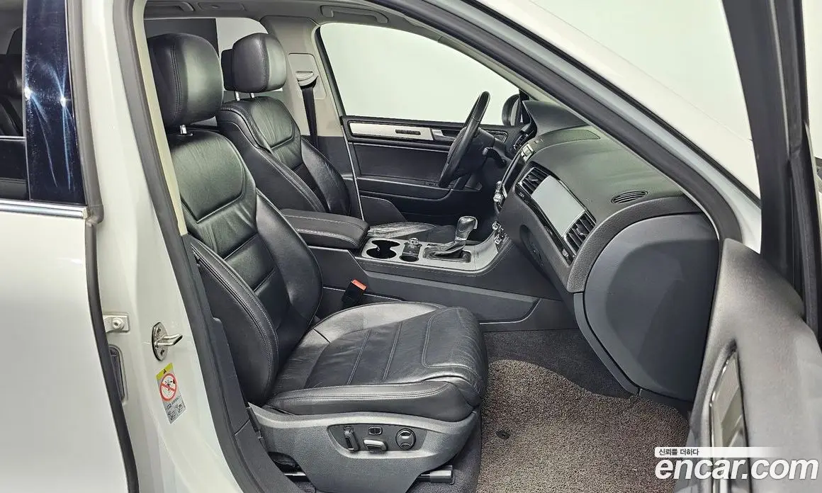 Volkswagen Touareg 2013 3.0 автомат (гидро), фото 11 Volkswagen Touareg 2013 3.0 автомат (гидро), фото 11