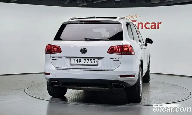 Volkswagen Touareg 2013 3.0 автомат (гидро), миниатюра 4 Volkswagen Touareg 2013 3.0 автомат (гидро), миниатюра 4