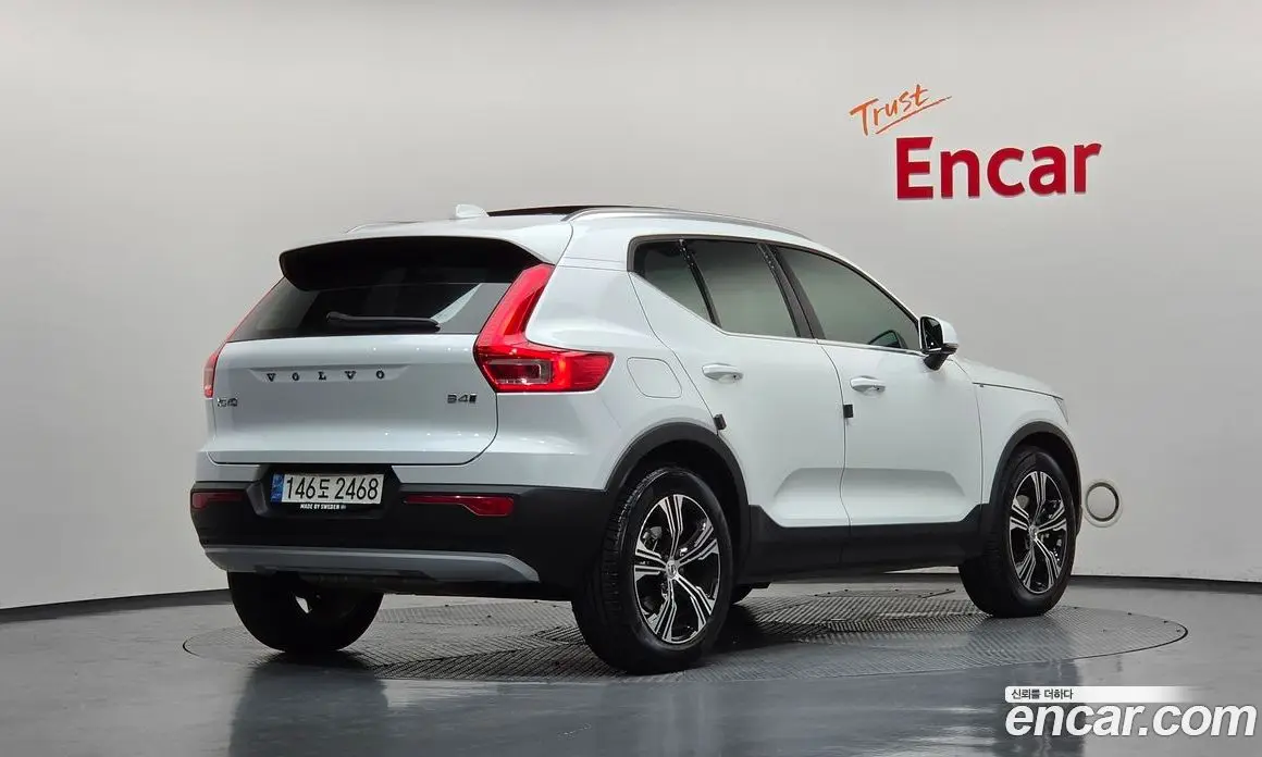 Volvo XC40 2022 2.0 автомат (гидро), фото 2 Volvo XC40 2022 2.0 автомат (гидро), фото 2