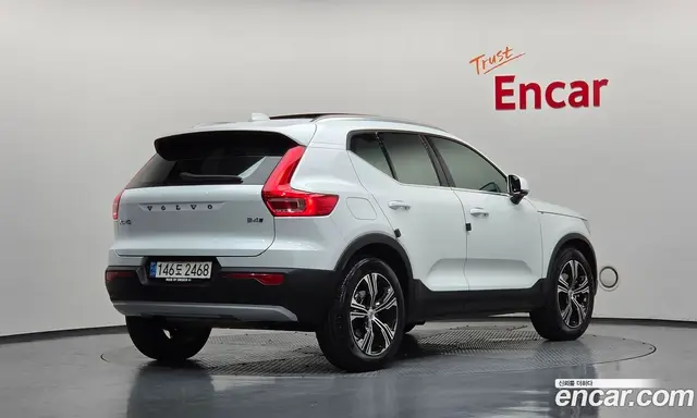 Volvo XC40 2022 2.0 автомат (гидро), миниатюра 2 Volvo XC40 2022 2.0 автомат (гидро), миниатюра 2