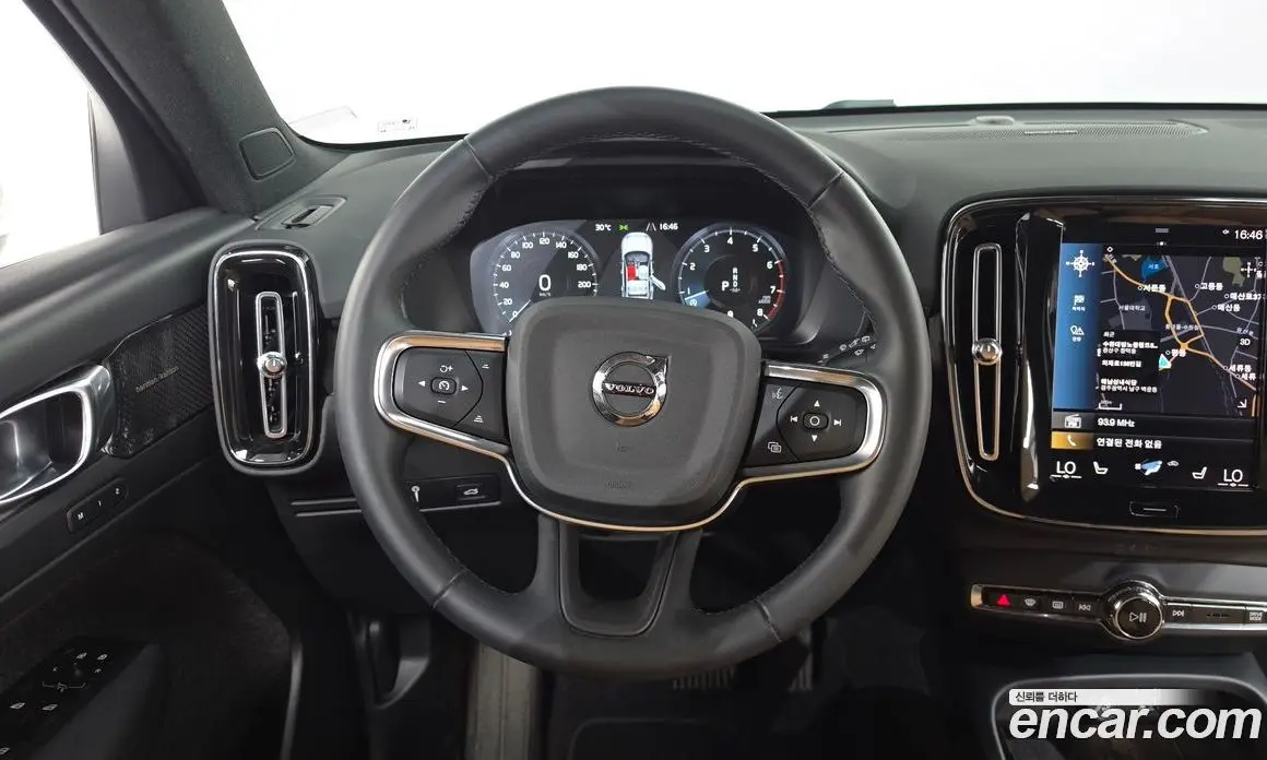Volvo XC40 2022 2.0 автомат (гидро), фото 20 Volvo XC40 2022 2.0 автомат (гидро), фото 20