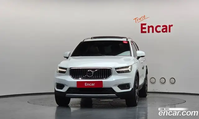 Volvo XC40 2022 2.0 автомат (гидро), миниатюра 3 Volvo XC40 2022 2.0 автомат (гидро), миниатюра 3
