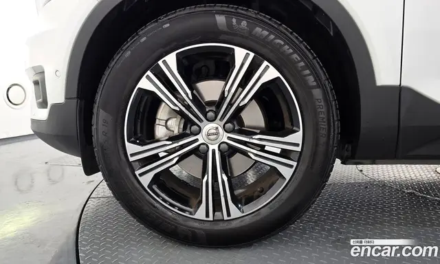 Volvo XC40 2022 2.0 автомат (гидро), миниатюра 5 Volvo XC40 2022 2.0 автомат (гидро), миниатюра 5
