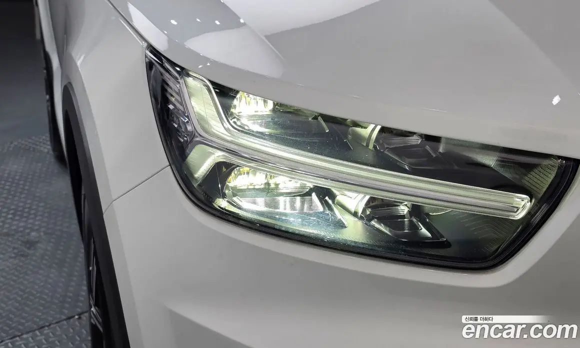 Volvo XC40 2022 2.0 автомат (гидро), фото 8 Volvo XC40 2022 2.0 автомат (гидро), фото 8