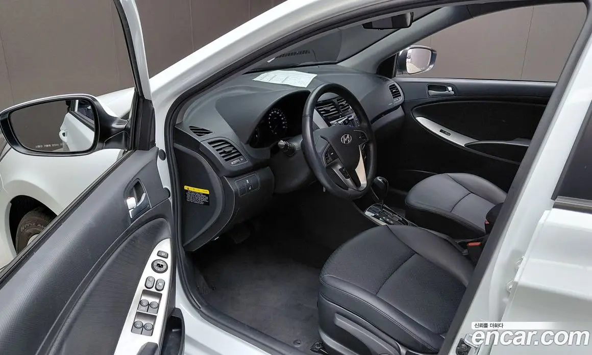 Hyundai Accent 2016 1.4 автомат (гидро), фото 13 Hyundai Accent 2016 1.4 автомат (гидро), фото 13