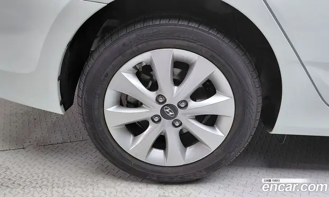 Hyundai Accent 2016 1.4 автомат (гидро), миниатюра 5 Hyundai Accent 2016 1.4 автомат (гидро), миниатюра 5