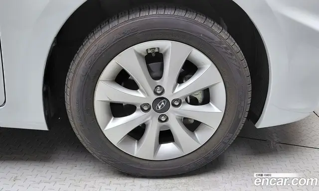 Hyundai Accent 2016 1.4 автомат (гидро), миниатюра 7 Hyundai Accent 2016 1.4 автомат (гидро), миниатюра 7