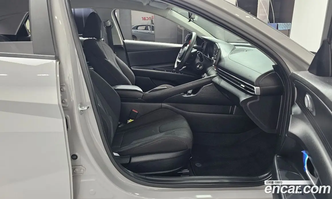 Hyundai Avante 2020 1.6 автомат (гидро), фото 16