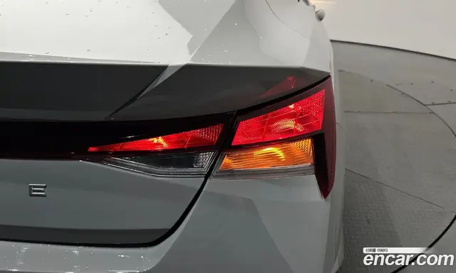 Hyundai Avante 2020 1.6 автомат (гидро), миниатюра 9