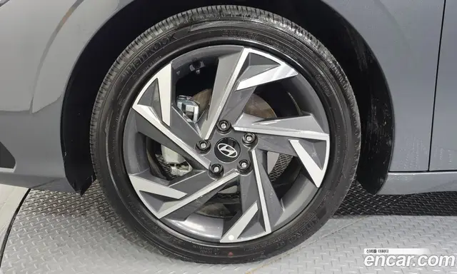 Hyundai Avante 2025 1.6 автомат (гидро), миниатюра 5 Hyundai Avante 2025 1.6 автомат (гидро), миниатюра 5