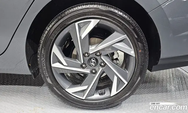 Hyundai Avante 2025 1.6 автомат (гидро), миниатюра 7 Hyundai Avante 2025 1.6 автомат (гидро), миниатюра 7