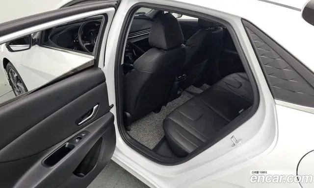 Hyundai Avante 2025 1.6 автомат (гидро), миниатюра 11 Hyundai Avante 2025 1.6 автомат (гидро), миниатюра 11