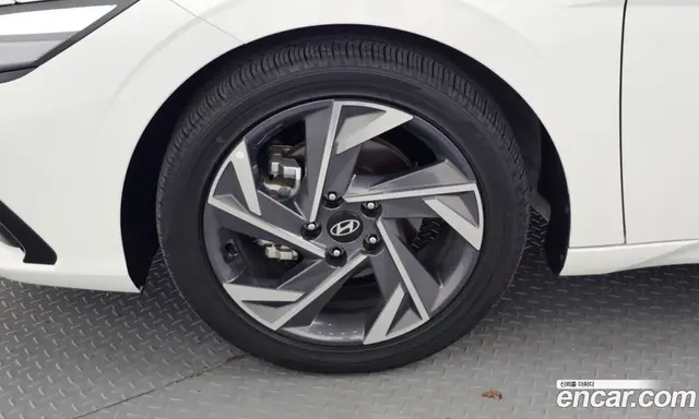 Hyundai Avante 2025 1.6 автомат (гидро), миниатюра 5 Hyundai Avante 2025 1.6 автомат (гидро), миниатюра 5