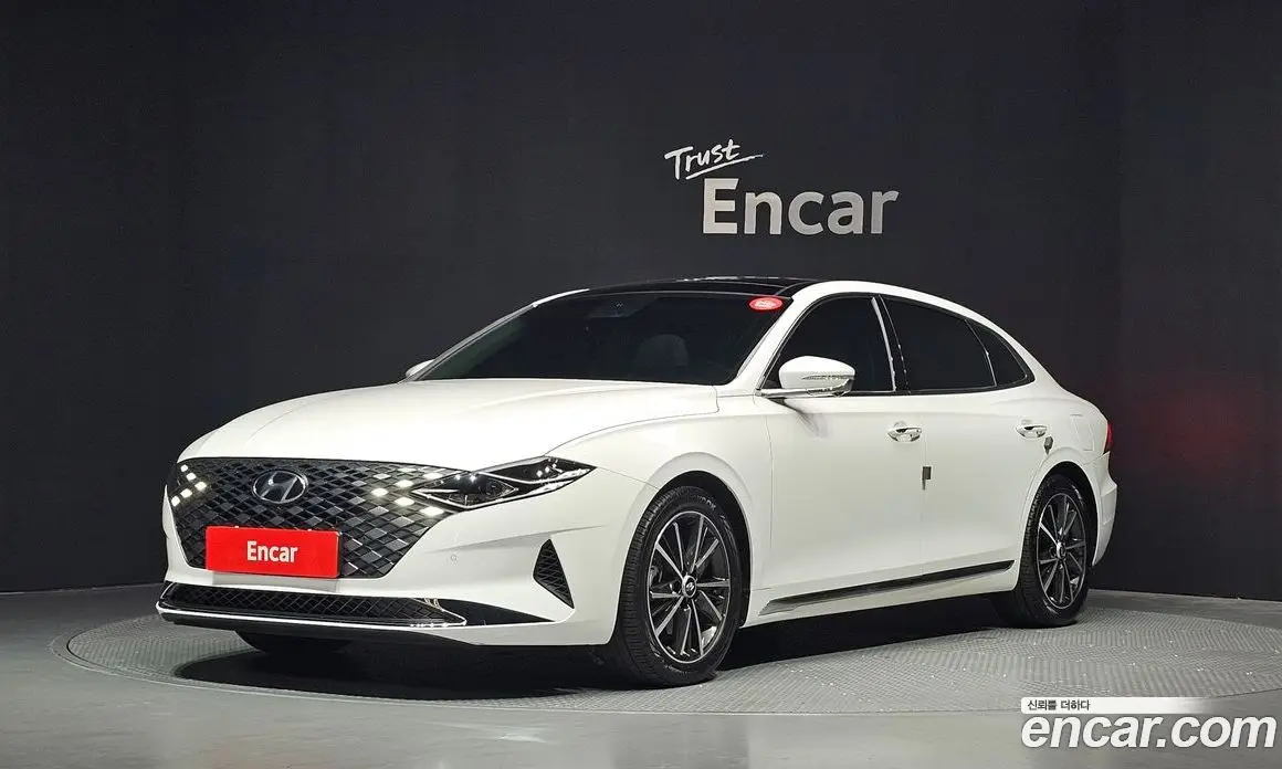 Hyundai Grandeur 2022 2.5 автомат (гидро), фото 1 Hyundai Grandeur 2022 2.5 автомат (гидро), фото 1